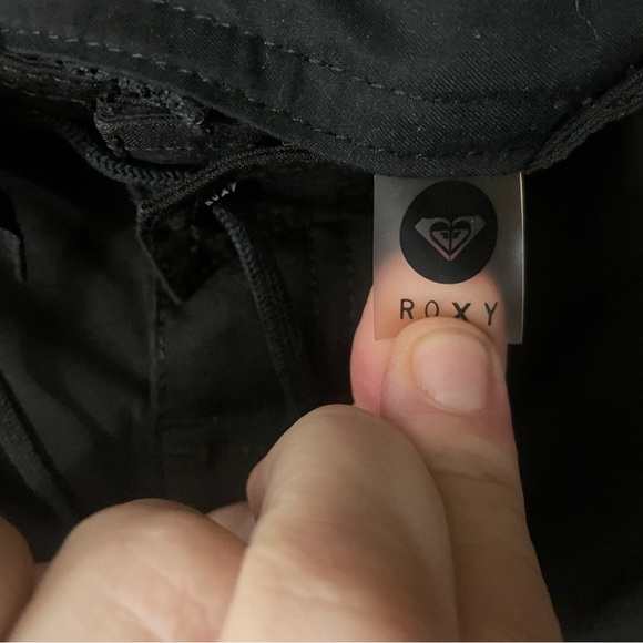 Ladies Roxy board/surf shorts - Picture 4 of 5